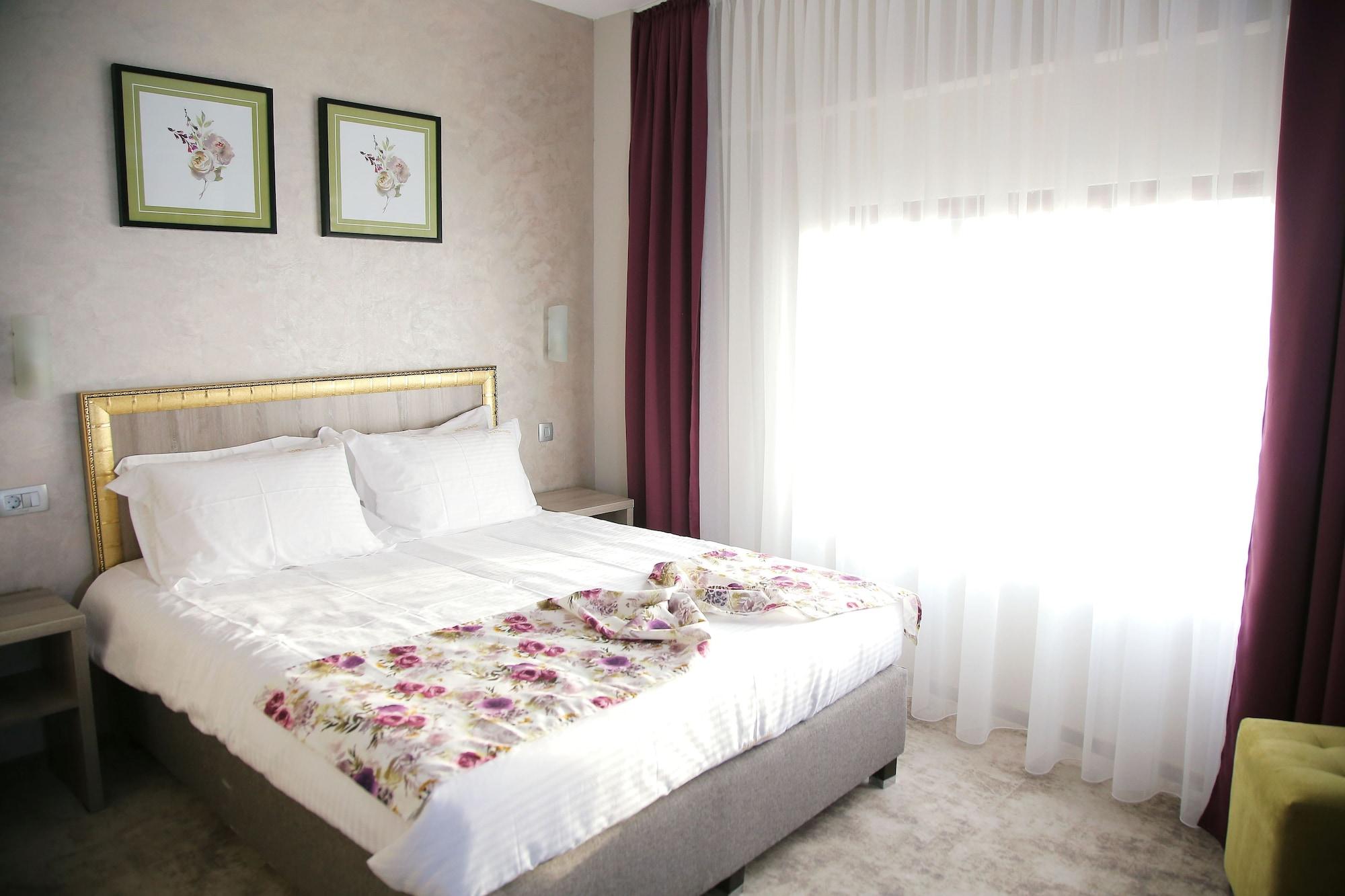 Prestige Boutique Hotel Craiova Exterior foto