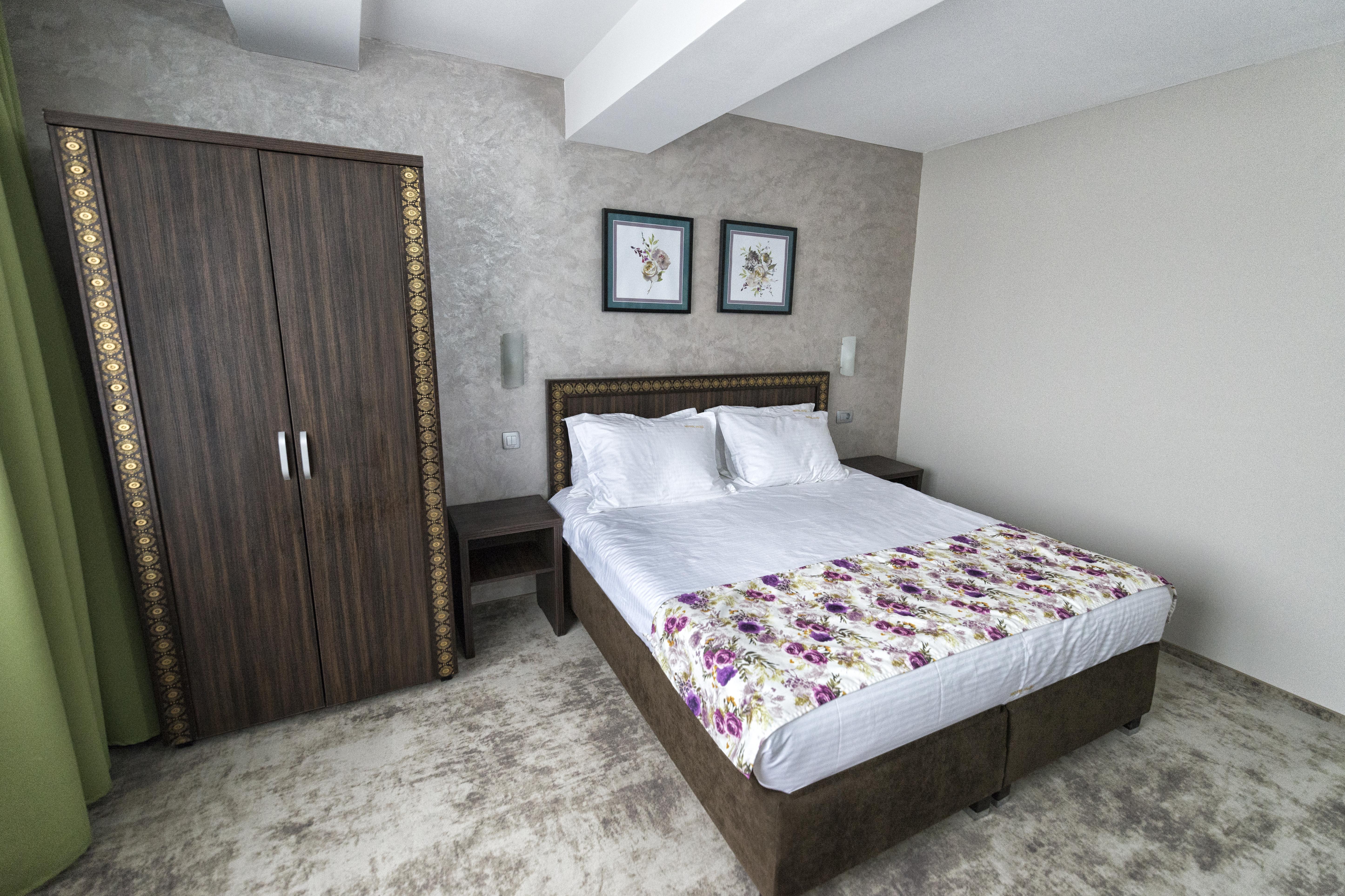 Prestige Boutique Hotel Craiova Exterior foto