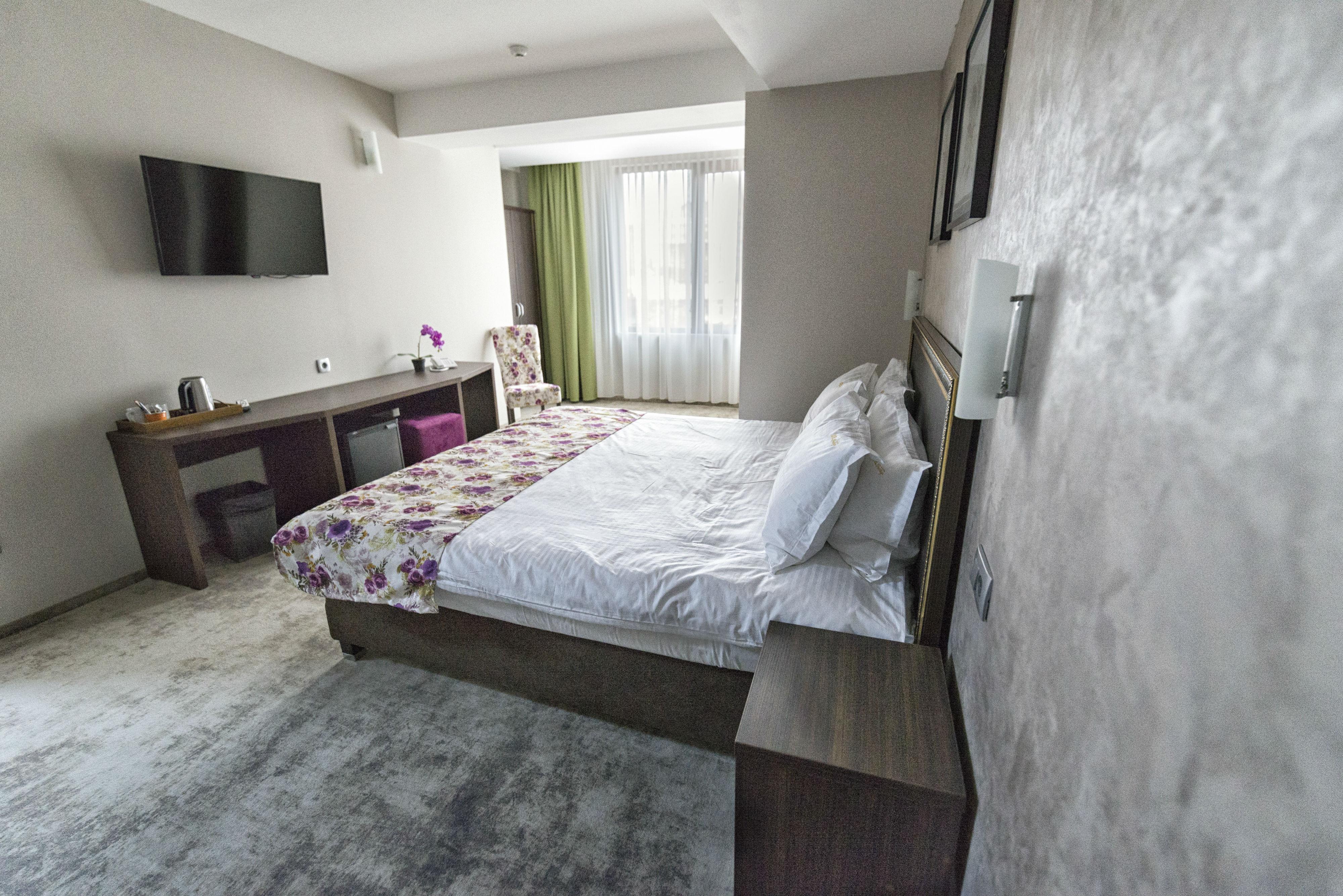 Prestige Boutique Hotel Craiova Exterior foto
