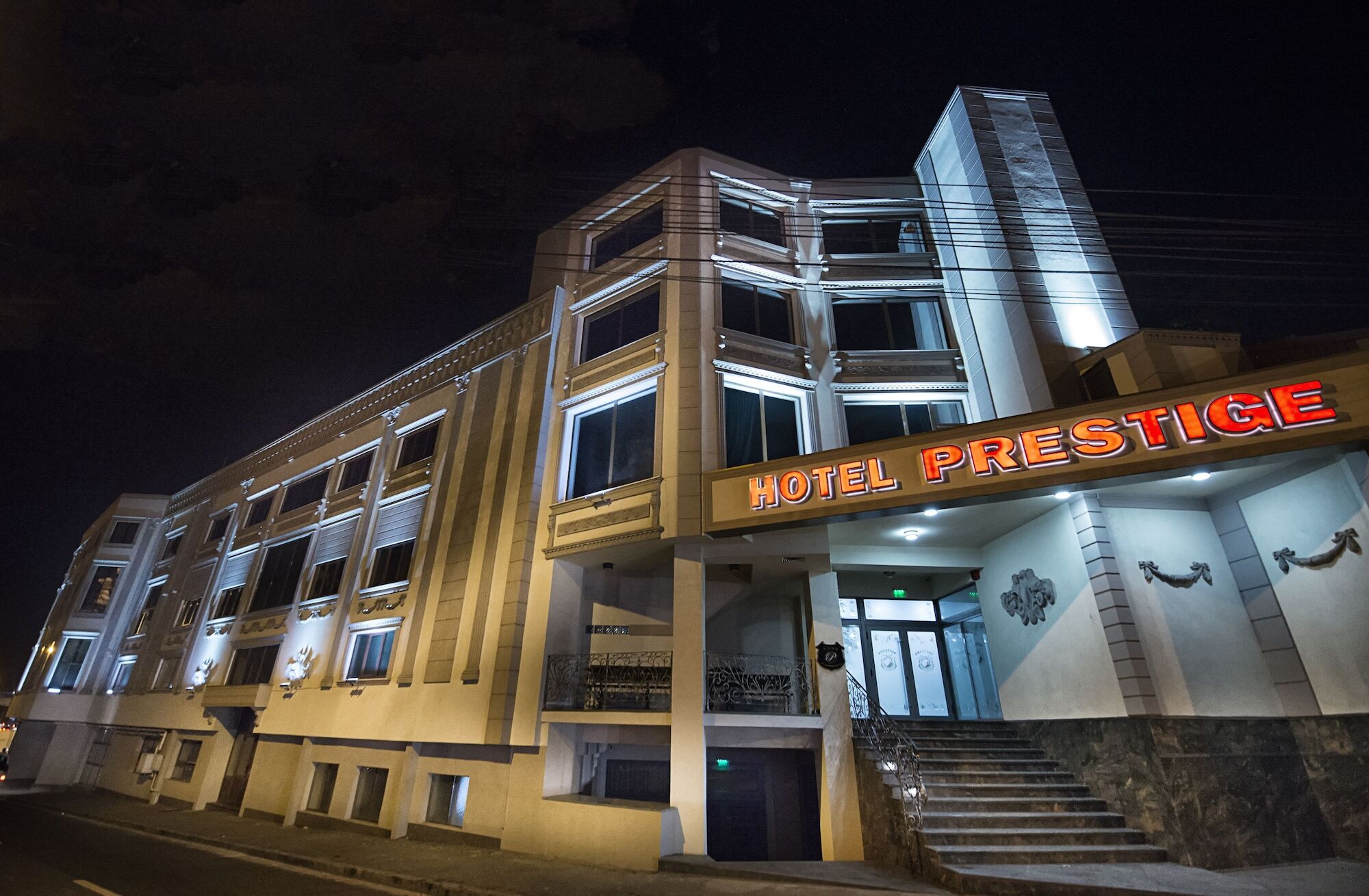 Prestige Boutique Hotel Craiova Exterior foto